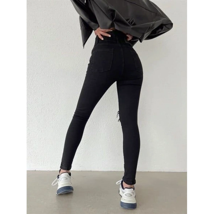 Kadın 5 Düğmeli V Detay Bel Yırtık Kot Pantolon