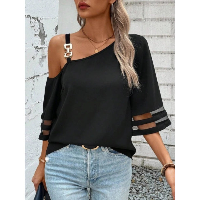 Kadın Askılı Asimetrik Kesim Kol Ve Yaka Kolda Tül Ve Aksesuar Detaylı Janjan Krep Bluz