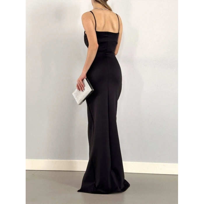 Kadın Dalgıç Kumaş Askılı Yırtmaç Detaylı V Yaka Maxi Boy Elbise