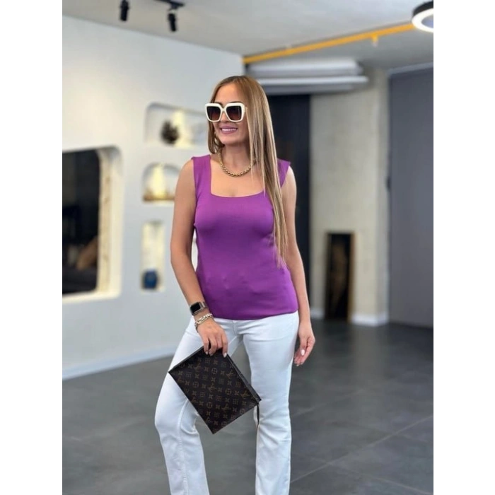 Kadın Kare Yaka Kalın Askılı Beyaz Triko Bluz