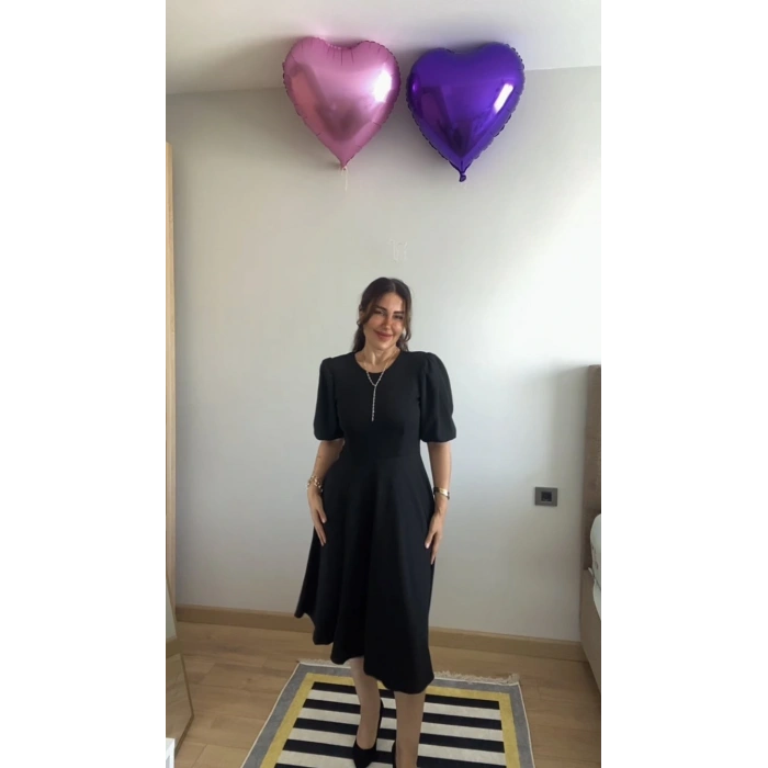 Kadın Kısa Balon Kollu Bisiklet Yaka Kiloş Janjan Krep Elbise