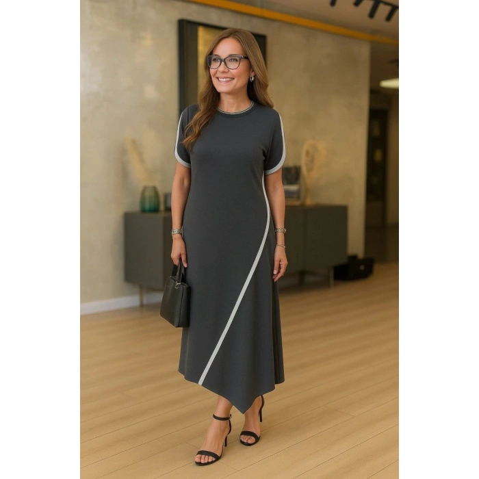 Kadın Kısa Kollu Bisiklet Yaka çift şerit Renk Detaylı Asimetrik Kesim Viskon Iki Iplik Elbise
