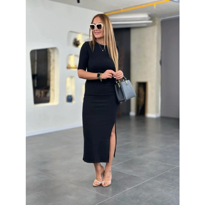 Kadın Kısa Kollu Bisiklet Yaka Yandan Yırtmaçlı Viskon Iki Iplik Elbise