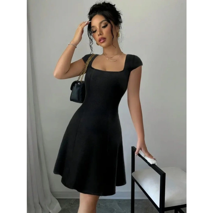 Kadın Kısa Kollu Geometrik Yakalı Janjan Krep Elbise