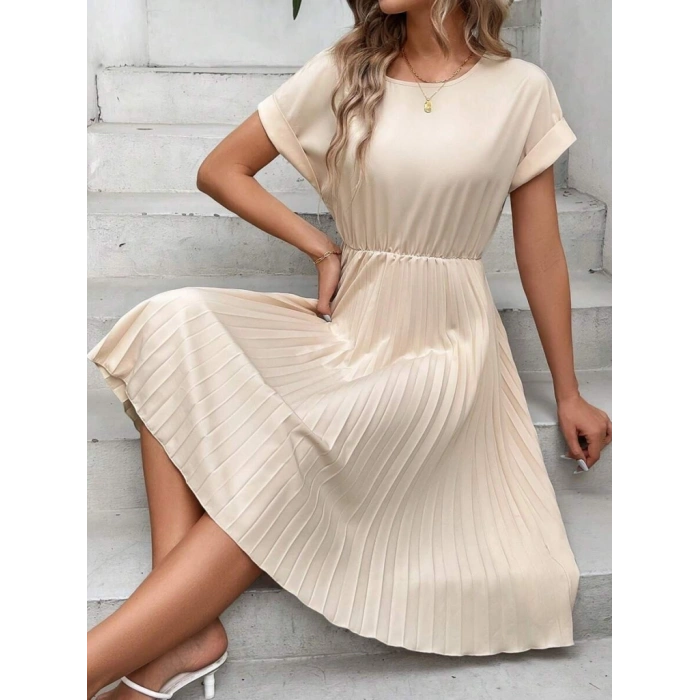 Kadın Kısa Kollu Yakası Açık Belden Lastikli Pileli Kısa Ithal Krep Elbise