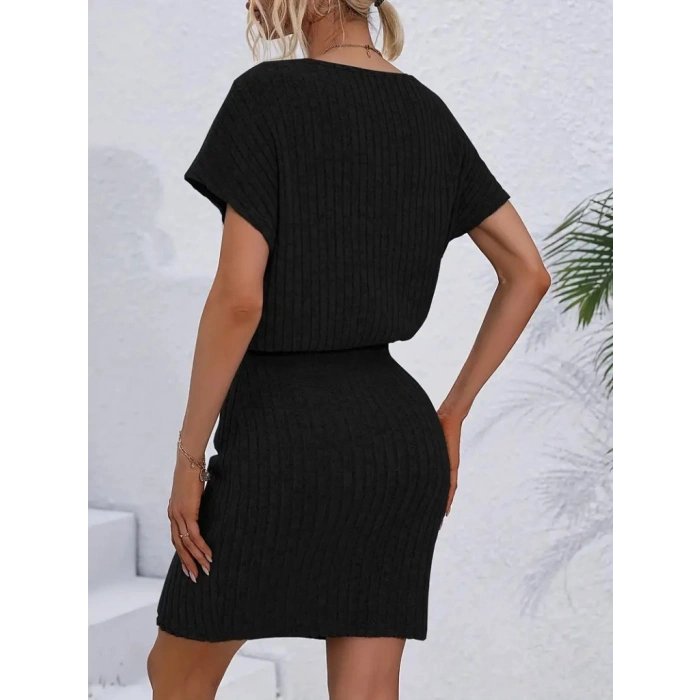 Kadın Kısa Kollu Yakası Açık Belden Lastikli Yandan Bağlamalı Kalın Fitilli Kaşkorse Elbise