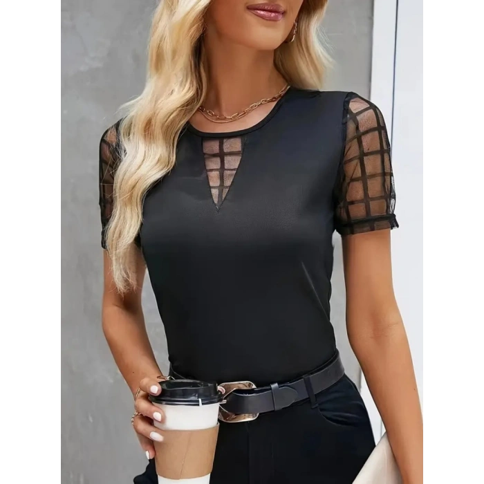 Kadın Kısa Kollu Yakası Açık Damla Ağ Tül Detaylı Viskon Bluz