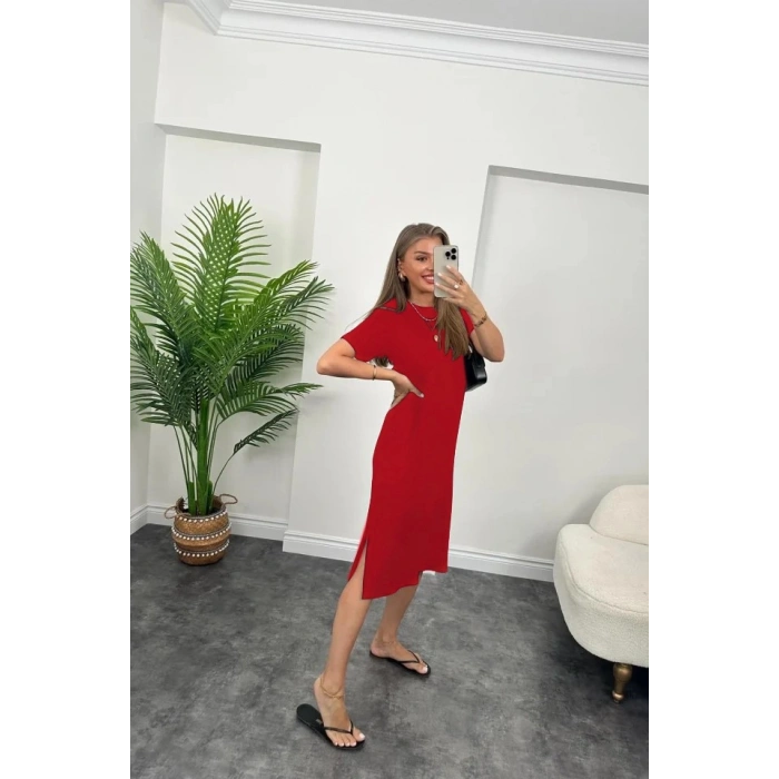 Kadın Kısa Kollu Yırtmaç Detaylı Salaş Viskon Elbise