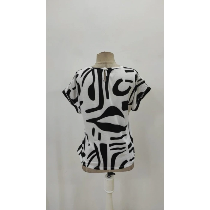 Kadın Kısa Kollu Yuvarlak Yaka Desenli Süprem Bluz