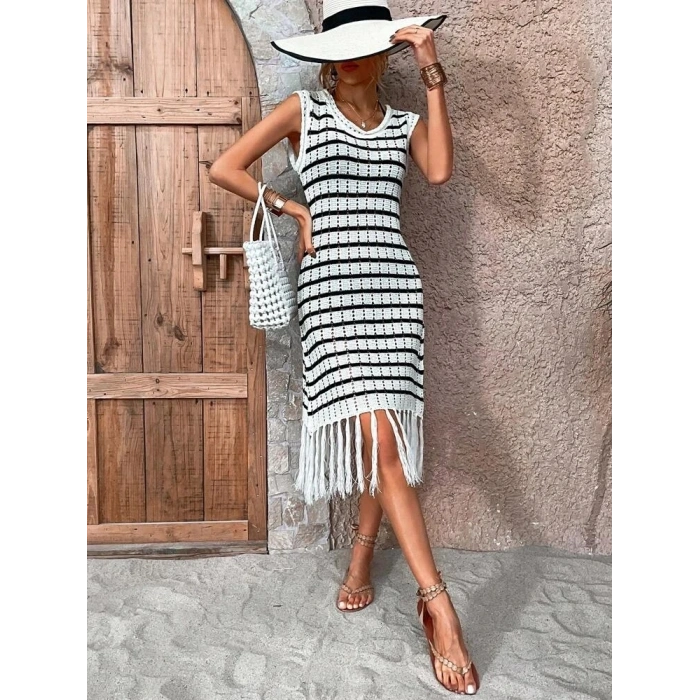 Kadın Kolsuz V Yaka Eteği Püsküllü çizgi Desen Triko Elbise