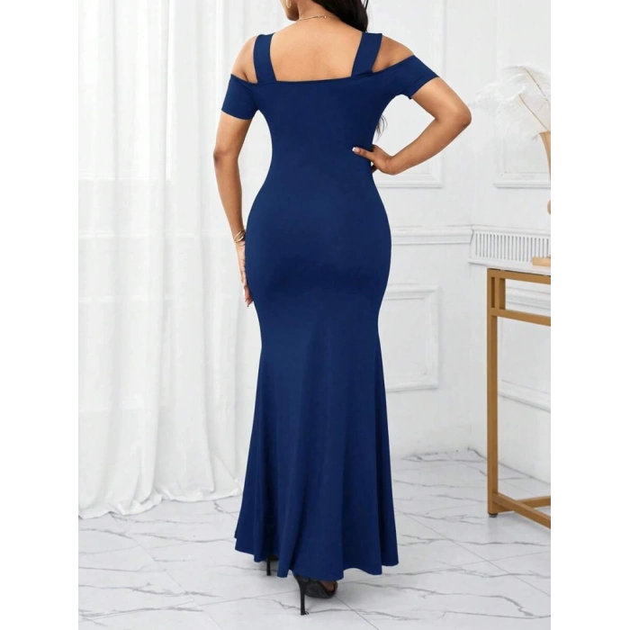 Kadın Omuzlardan Açık Askılı Yırtmaç Detaylı Uzun Ithal Krep Elbise