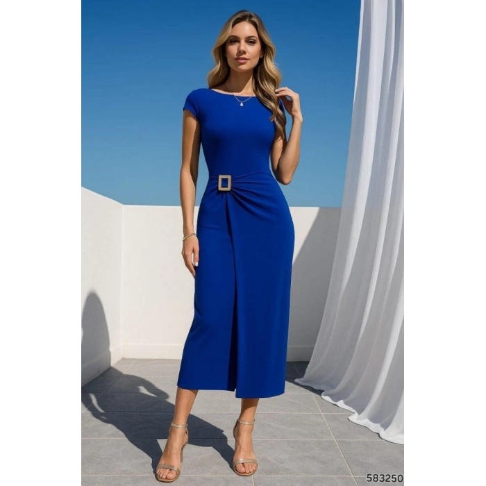 Kadın Sandy Kumaş Metal Toka Detaylı Midi Boy Elbise