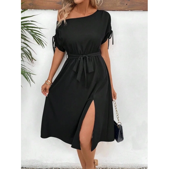 Kadın Tek Omuzu Açık Kol Ucu Fiyonklu Belden Kuşaklı Yırtmaç Detaylı Viskon Elbise