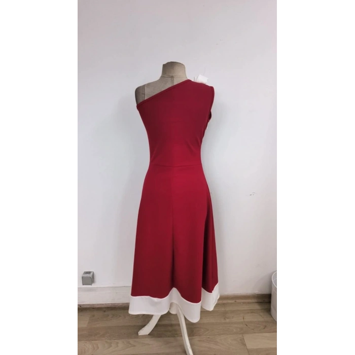 Kadın Tek Omuzu Açık Omuzlardan Kurdela Detaylı çift Renkli Ithal Krep Elbise