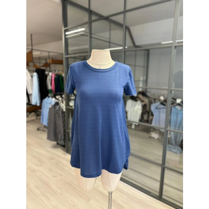 Kadın Türlü Viskon Kumaş Yırtmaç Detaylı Bluz