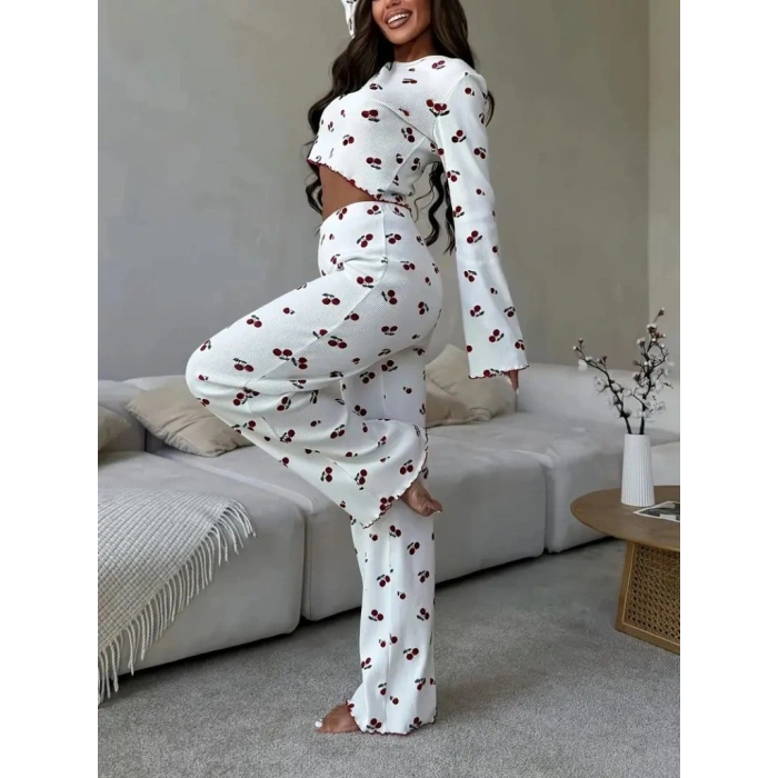 Kadın Uzun Kollu Bisiklet Yaka Desenli Burgu Bluz Ve Pijama Ikili Takım
