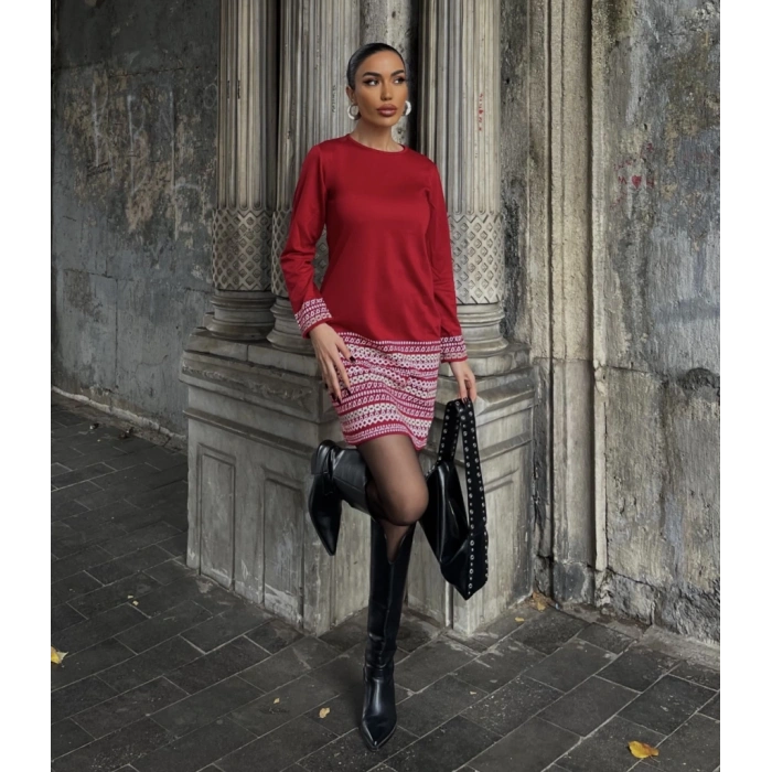 Kadın Uzun Kollu Bisiklet Yaka Kol Ağzı Ve Etek Ucu Baskılı Iki Iplik Elbise