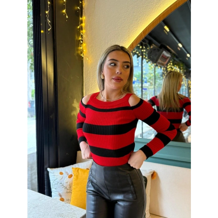 Kadın Uzun Kollu Bisiklet Yaka Omuzları Açık Triko Bluz