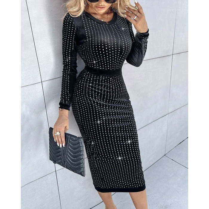 Kadın Uzun Kollu Bisiklet Yaka Taşlı Midi Kadife Elbise