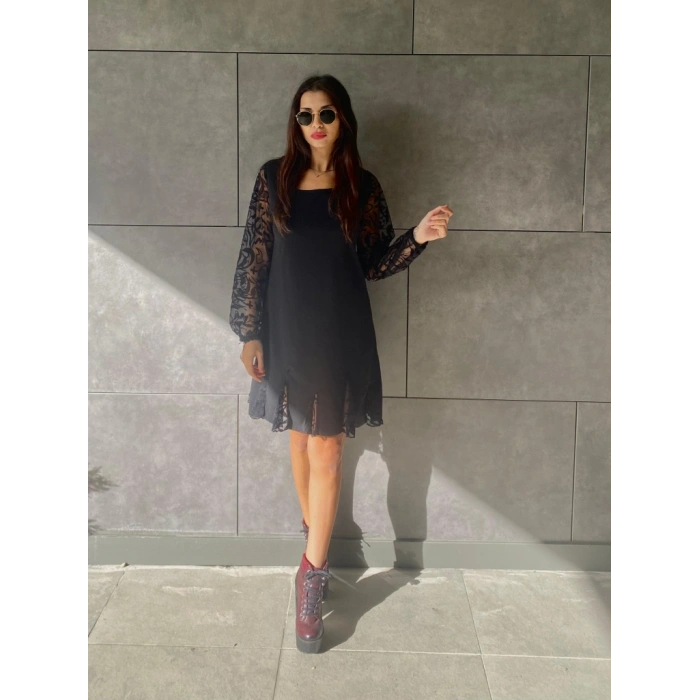 Kadın Uzun Kollu Yuvarlak Yaka Kol Ve Etek Ucu Dantelli Kısa Ithal Krep Elbise