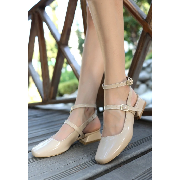 Karmi Bej Rugan Topuklu Ayakkabı