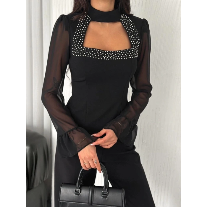 Kolları Şifon Göğüste İnci Boncuk Detaylı Bluz - Siyah