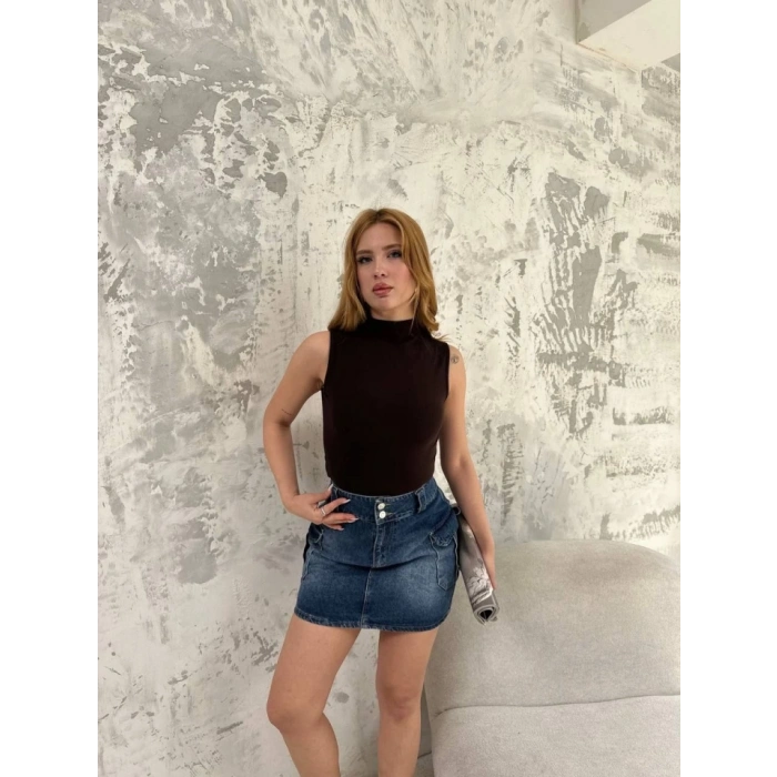 Kolsuz Yarım Bağazlı Badi Bluz - Siyah