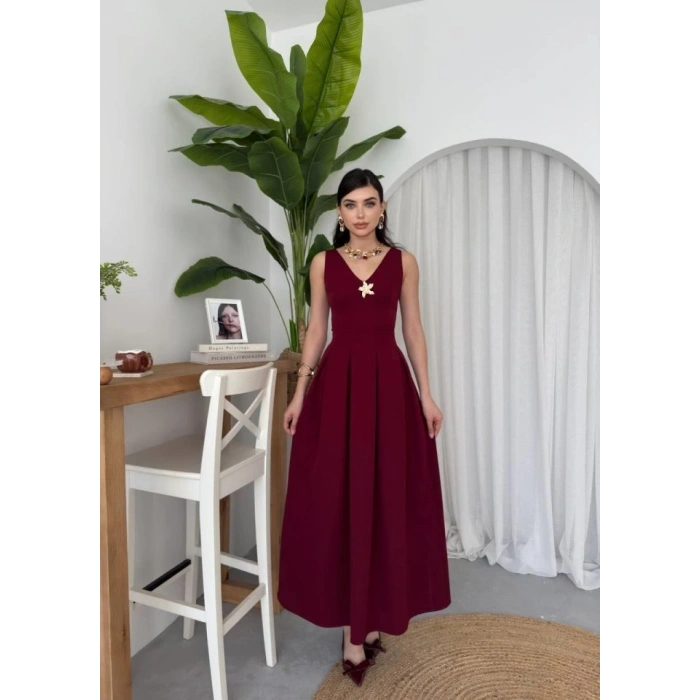 Late Yıldız Detaylı Elbise