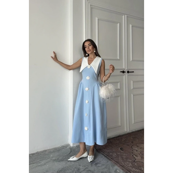 Mavi Gül Detaylı Atlas Elbise