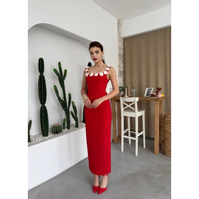 Mıng Çiçek Detaylı Elbise