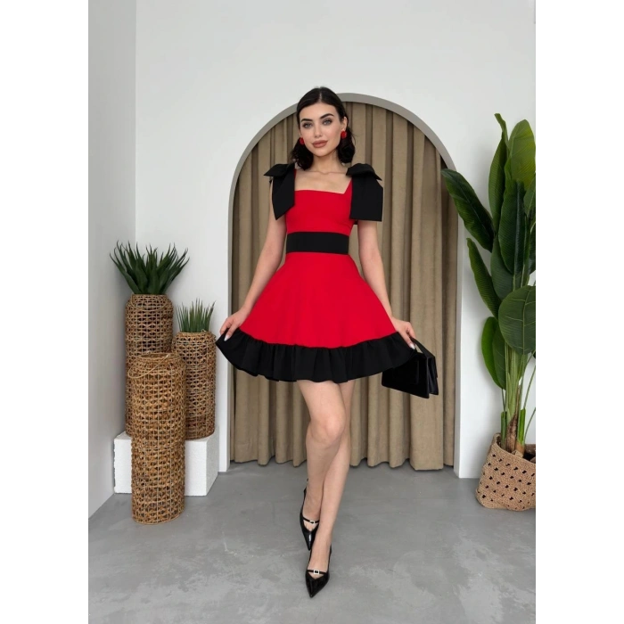 Miron Omuz Fiyonklu Elbise