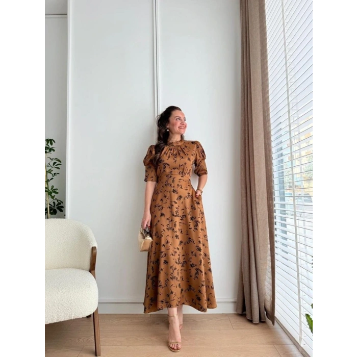 Moccah Yakası Bağlama Detaylı Elbise