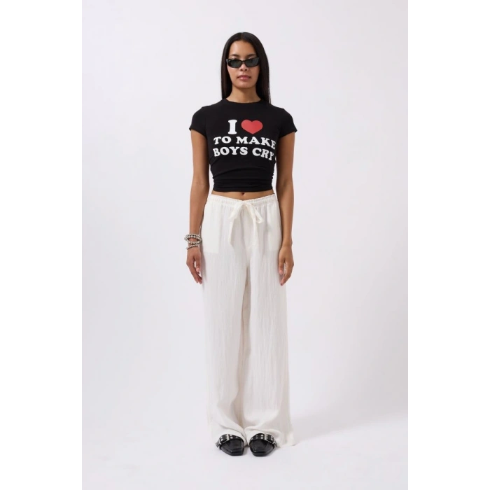 Nakış Detay Baskılı Crop T-Shirt