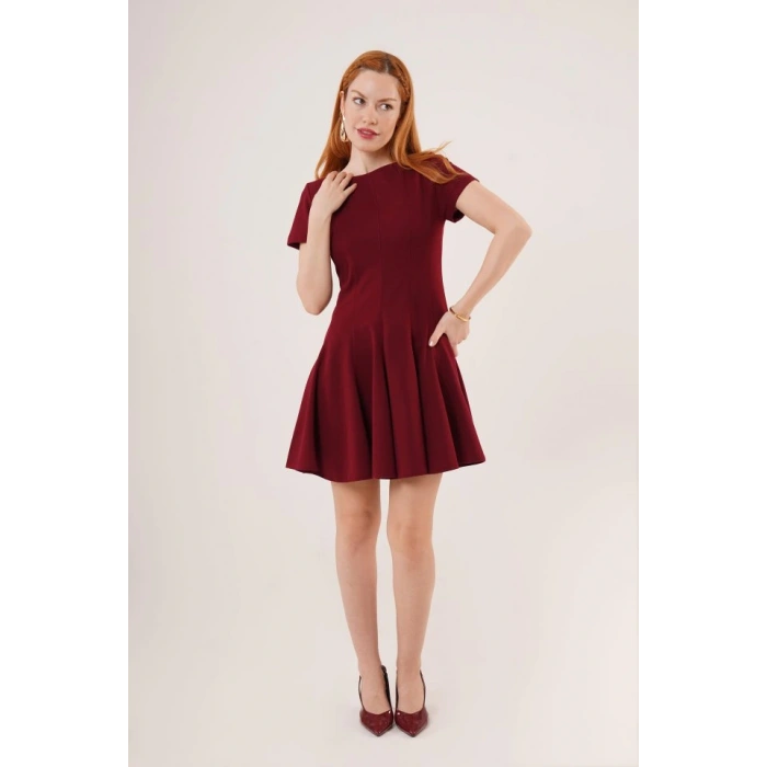Önden Dikiş Detaylı Çan Model Bordo Elbise