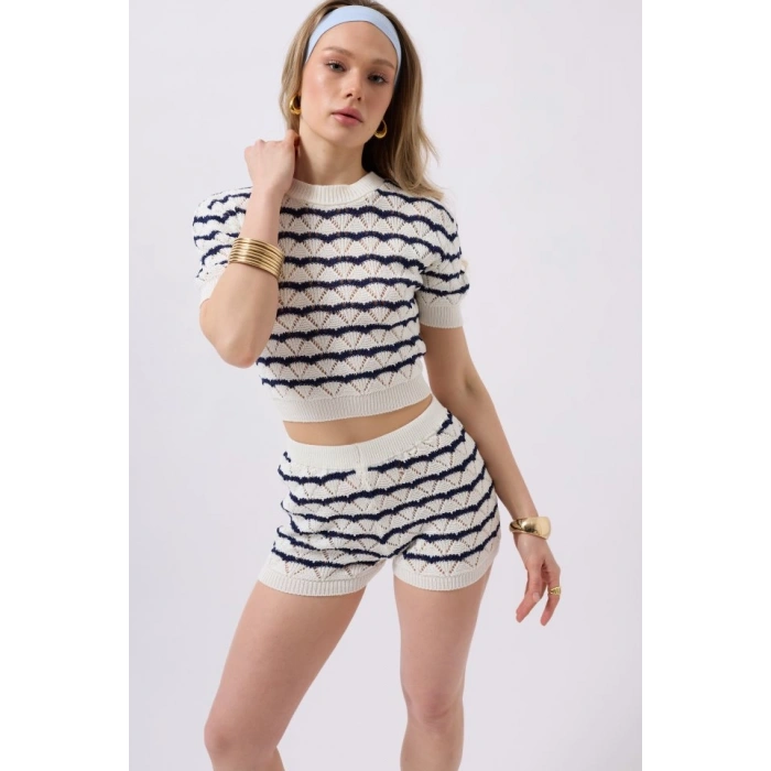 Örgü Detay Çizgili Crop Bluz