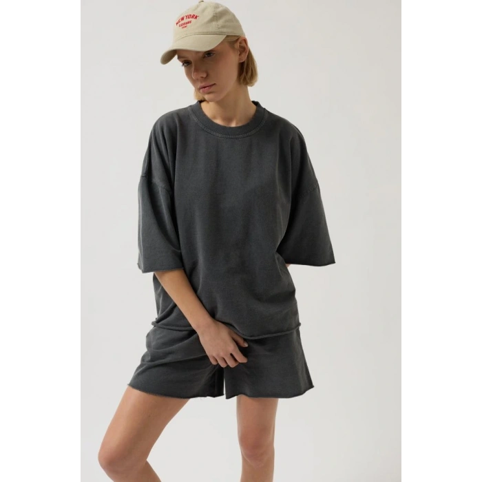 Oversize Lazer Kesim Bisiklet Yaka T-Shirt