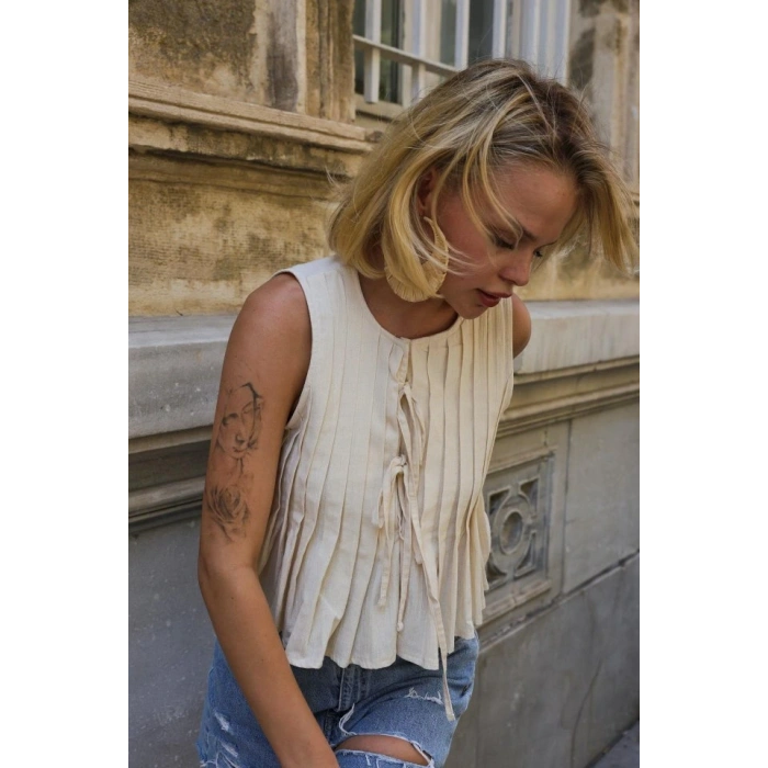 Pileli Bağlamlı Bluz - Natür