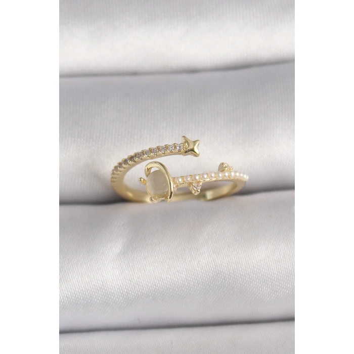 Pirinç Gold Renk Zirkon Taşlı Beyaz Mineli Yıldız Detaylı Ayarlanabilir Kadın Yüzük