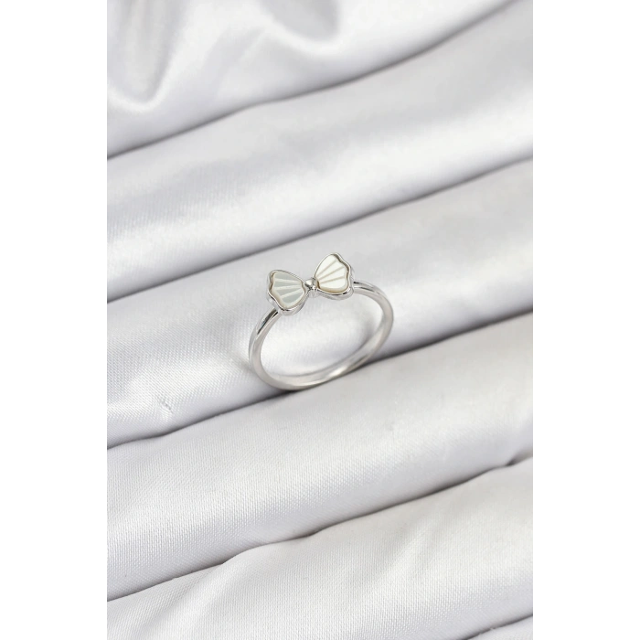 Pirinç Gümüş Renk Fiyonk Model Kadın Yüzük