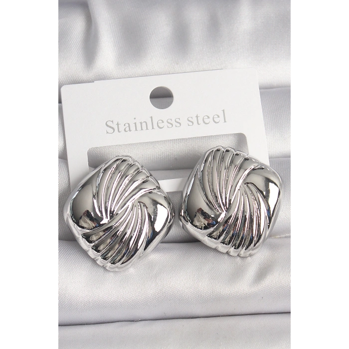 Pirinç Gümüş Renk İşlemeli Kare Model Kadın Küpe