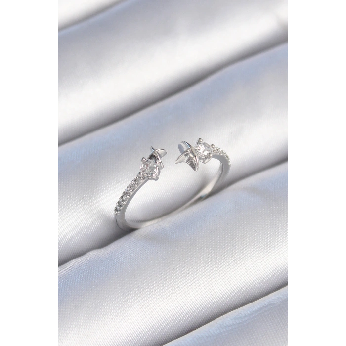 Pirinç Gümüş Renk Zirkon Taş Detay Yıldız Model Kadın Yüzük