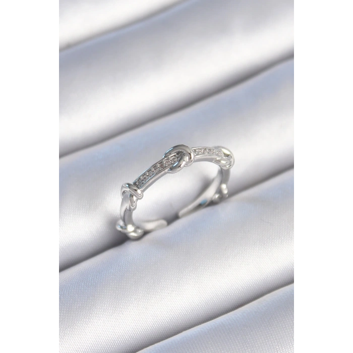 Pirinç Gümüş Renk Zirkon Taşlı Düğüm Model Kadın Yüzük