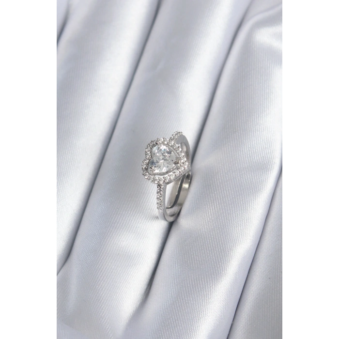 Pirinç Gümüş Renk Zirkon Taşlı Kalp Charm Model Kadın Yüzük