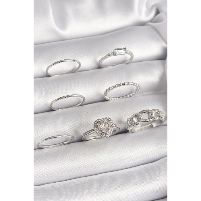 Pirinç Gümüş Renk Zirkon Taşlı Kalp Model Kadın Yüzük Kombini