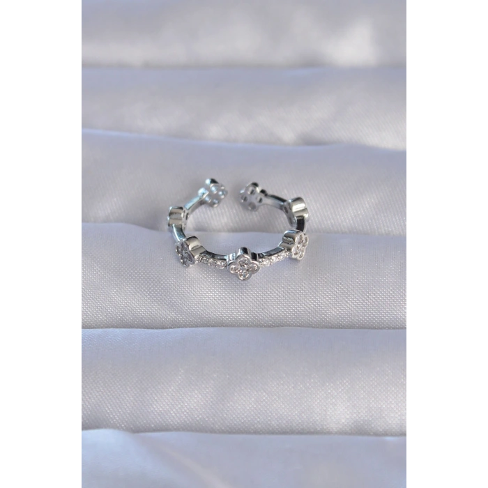 Pirinç Gümüş Renk Zirkon Taşlı Yonca Model Ayarlanabilir Yüzük