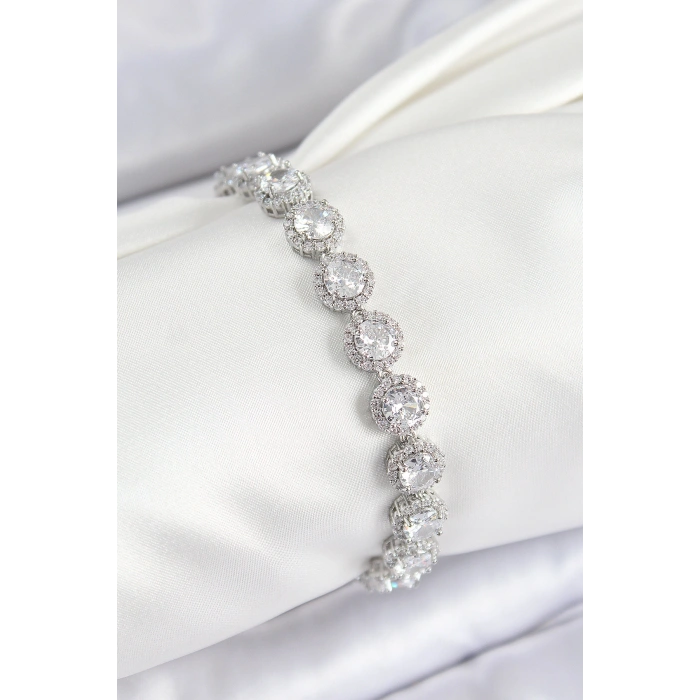 Pirinç Zirkon Taşlı Daire Baget Model Gümüş Renk VIP Seri Kadın Bileklik