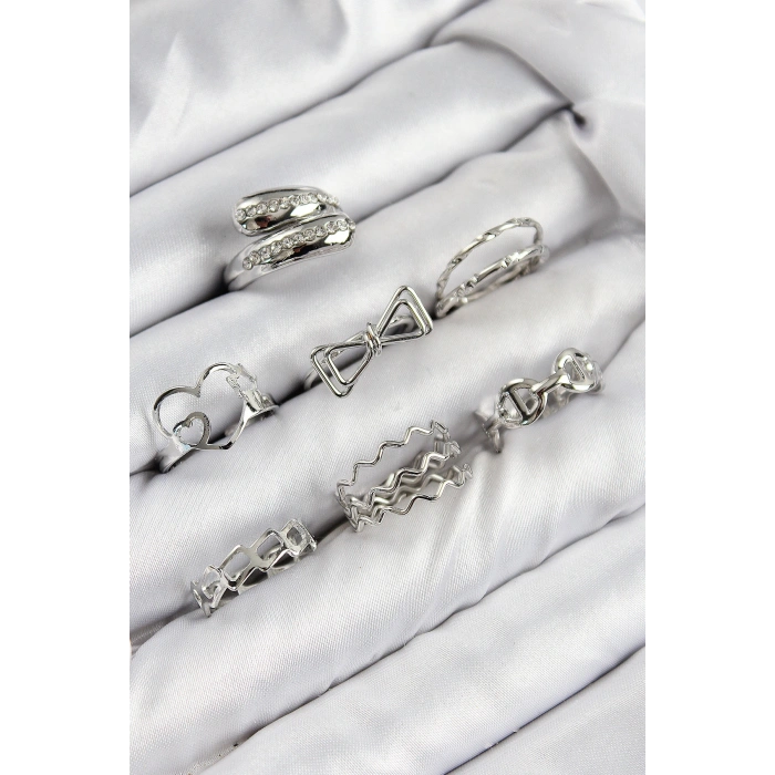 Pirinç Zirkon Taşlı Fiyonk Ve Kalp Model Gümüş Renk Kadın Yüzük Kombin Set