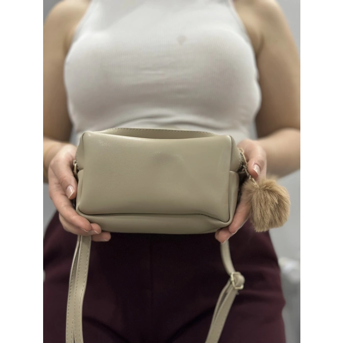 Ponpon vizon cilt çanta