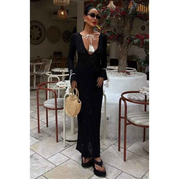 Püskül Bağcık Detaylı V Yaka Ajurlu Elbise 2850