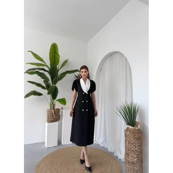 Reta Düğme Detaylı Elbise